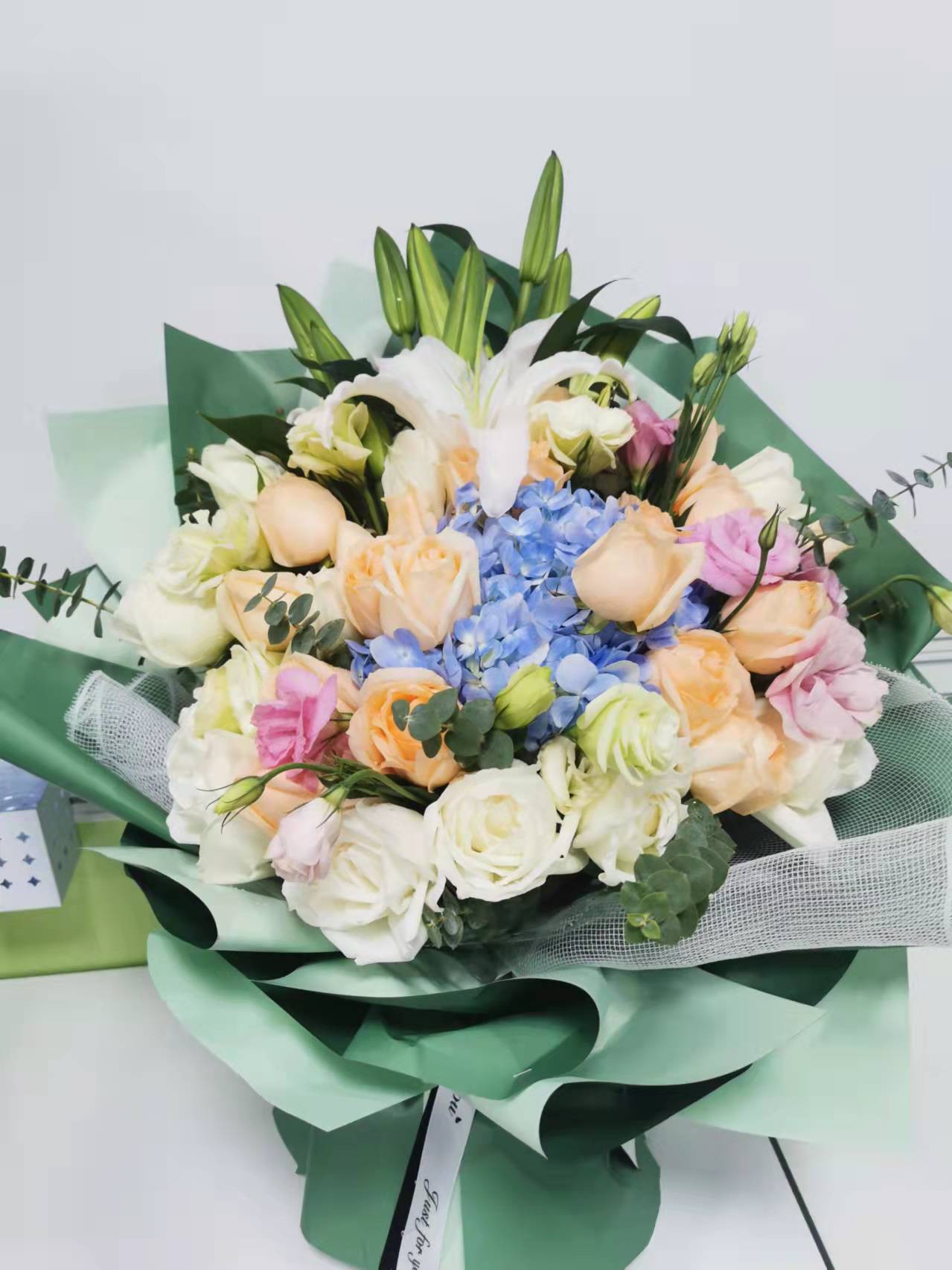 Yn ddiolchgar i Gyfarfod a Symud Ymlaen Gyda'n Gilydd