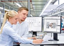 Datrysiad Cabinet Rheoli Pogo Pin