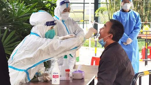 Cymerodd ein holl staff ran mewn Profion Asid Niwcleig