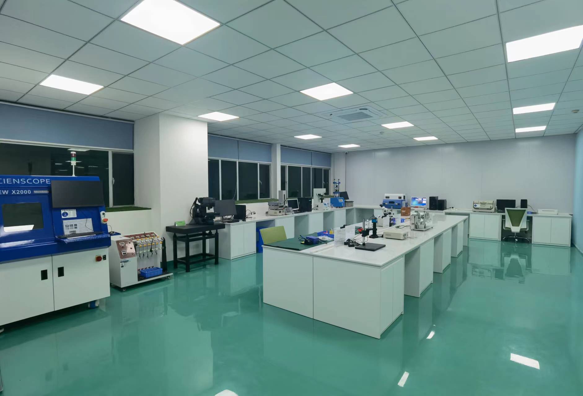 Ein Labordy wedi'i Adnewyddu